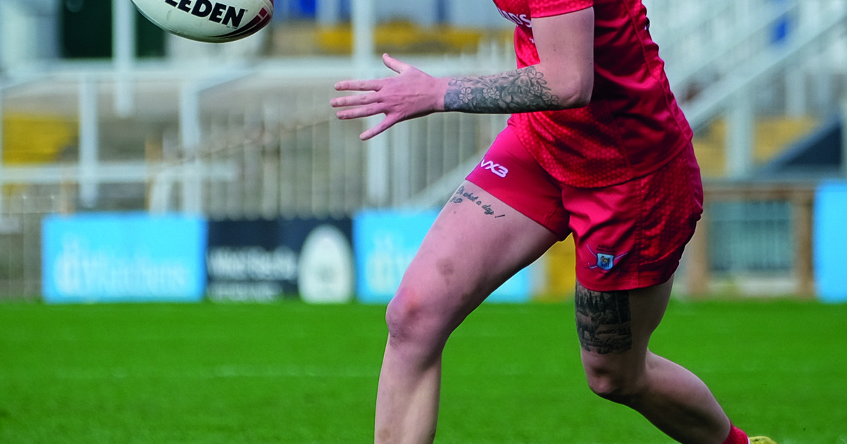 Friends ace off - Rugby - Soldier magazine